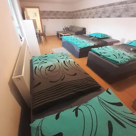 Laumar 2 Bzenec