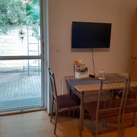 Laumar 2 Apartamento *